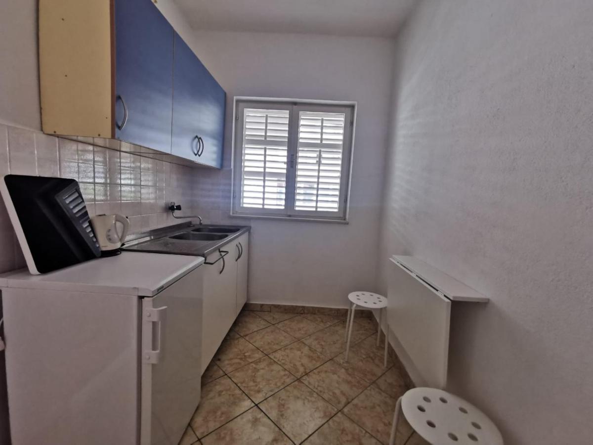 Apartments Angela Макарска Стая снимка